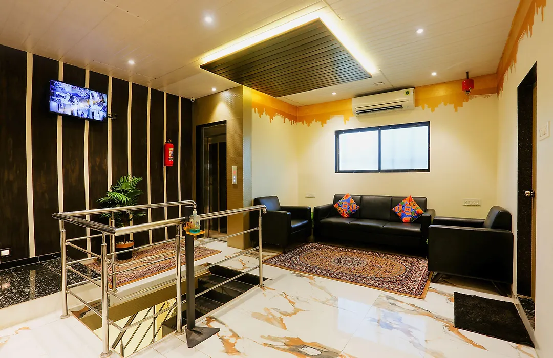 Fabhotel Prime Land - Nr Bkc-1